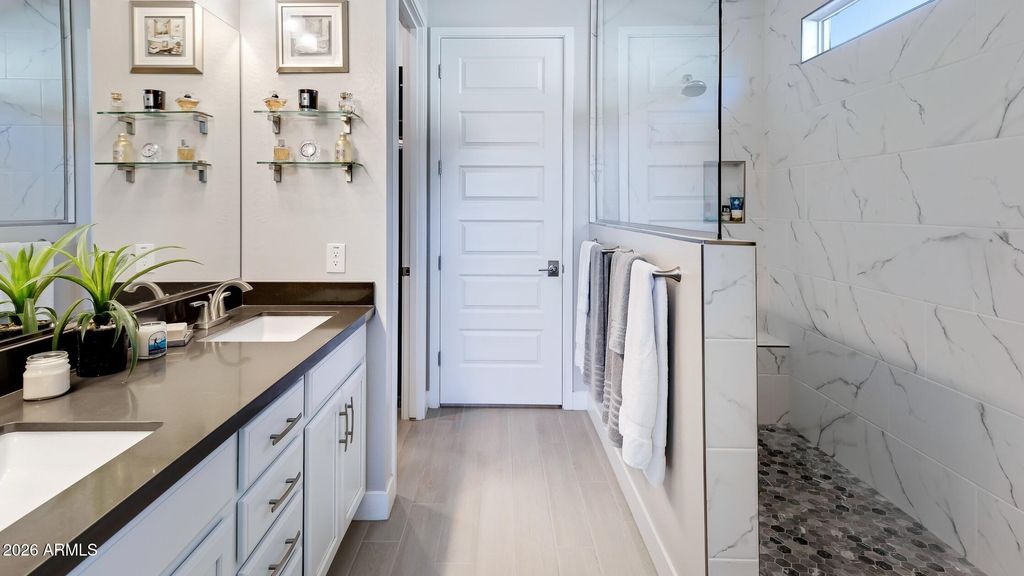 Image 11 of property listing at 18828 E BLUE SKY Drive, Rio Verde, AZ 85263