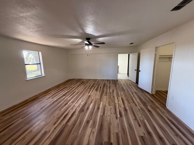 325 An County Road 4271, Palestine, TX 75803