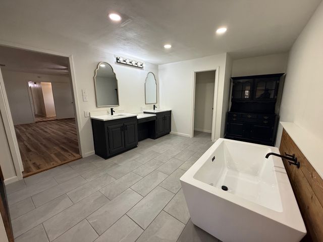 325 An County Road 4271, Palestine, TX 75803