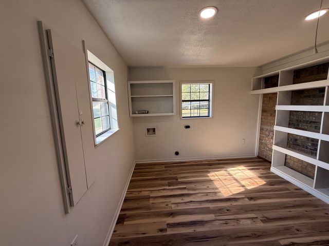 325 An County Road 4271, Palestine, TX 75803