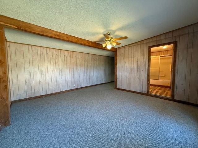 325 An County Road 4271, Palestine, TX 75803