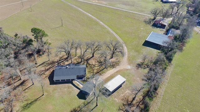 325 An County Road 4271, Palestine, TX 75803