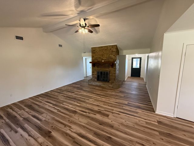 325 An County Road 4271, Palestine, TX 75803