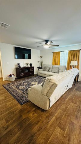 58 Autumns Wood Drive, Brunswick, GA 31525