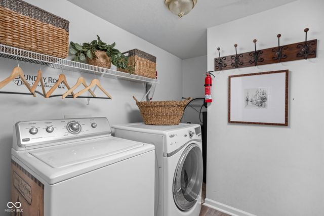 832 Port Drive, Avon, IN 46123