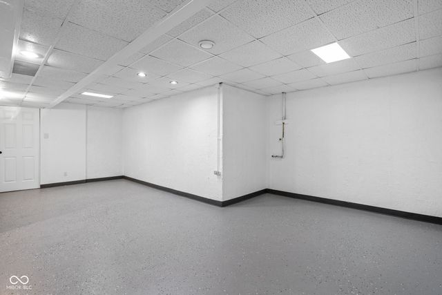 832 Port Drive, Avon, IN 46123