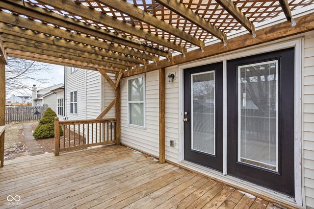 832 Port Drive, Avon, IN 46123