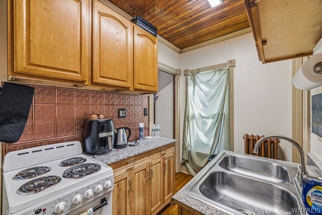 220 Stevenson Street, Buffalo, NY 14210