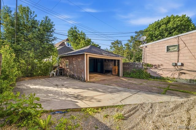 220 Stevenson Street, Buffalo, NY 14210