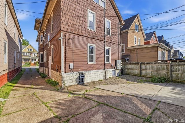 220 Stevenson Street, Buffalo, NY 14210