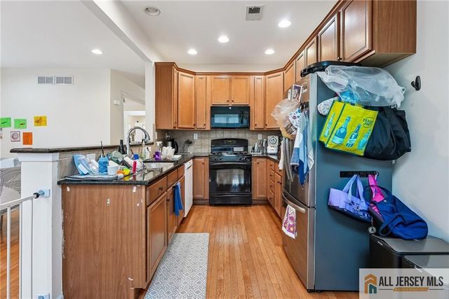 14 Caleb Lane, Princeton, NJ 08540