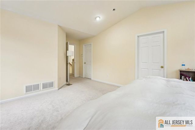 14 Caleb Lane, Princeton, NJ 08540