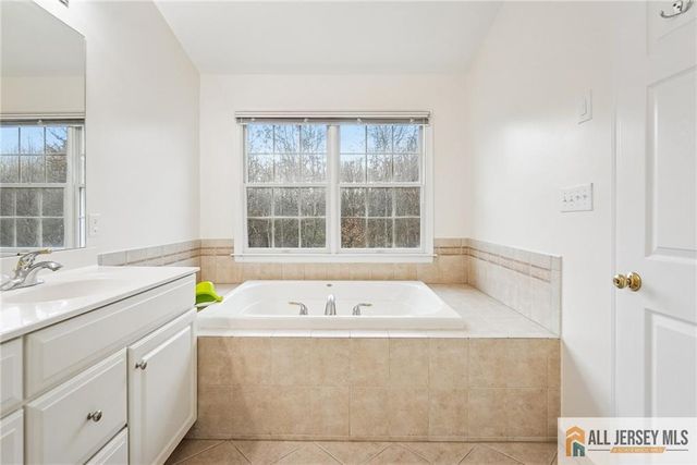 14 Caleb Lane, Princeton, NJ 08540