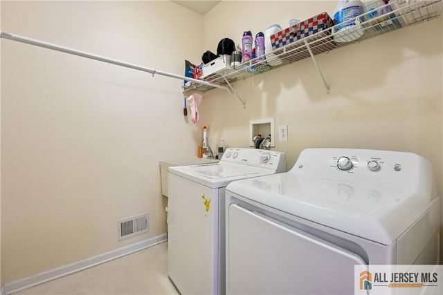 14 Caleb Lane, Princeton, NJ 08540