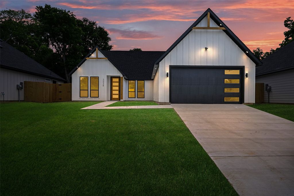 2638 Durham Road, Dallas, TX 75241
