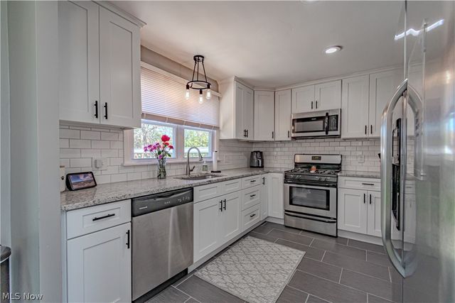 13462 Harper Road, Strongsville, OH 44149