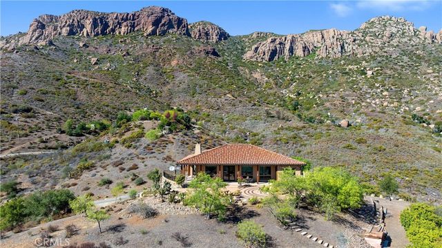 8400 Mipolomol Road, Malibu, CA 90265