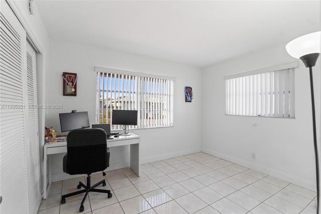 6802 NW 58th Ct, Tamarac, FL 33321