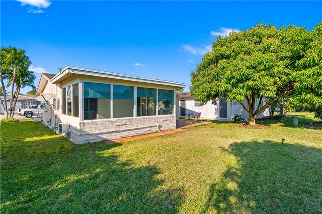 6802 NW 58th Ct, Tamarac, FL 33321