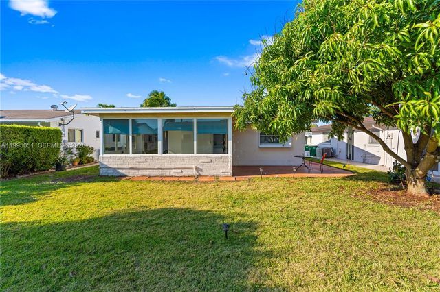 6802 NW 58th Ct, Tamarac, FL 33321