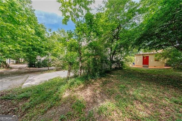 1068 Snyder Street NW, Atlanta, GA 30318