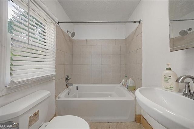 1068 Snyder Street NW, Atlanta, GA 30318