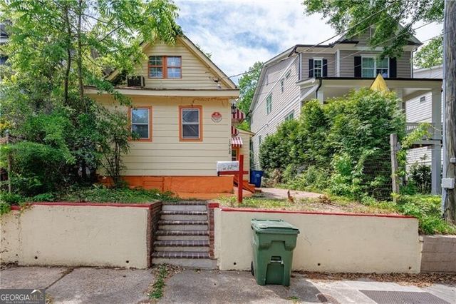1068 Snyder Street NW, Atlanta, GA 30318