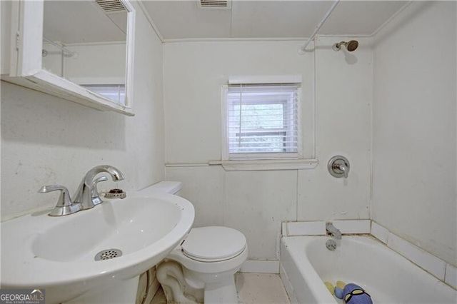 1068 Snyder Street NW, Atlanta, GA 30318