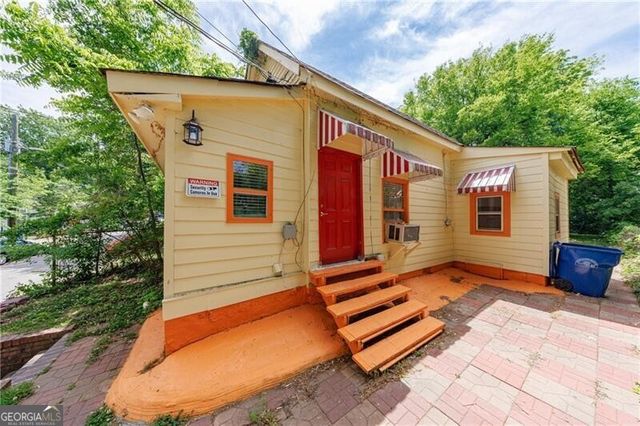 1068 Snyder Street NW, Atlanta, GA 30318