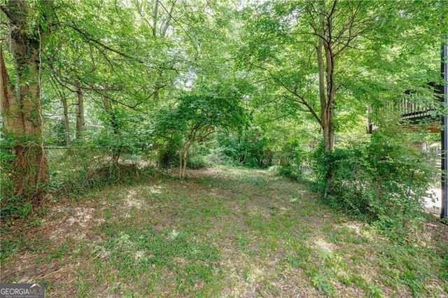 1068 Snyder Street NW, Atlanta, GA 30318