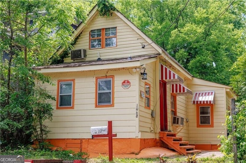 1068 Snyder Street NW, Atlanta, GA 30318