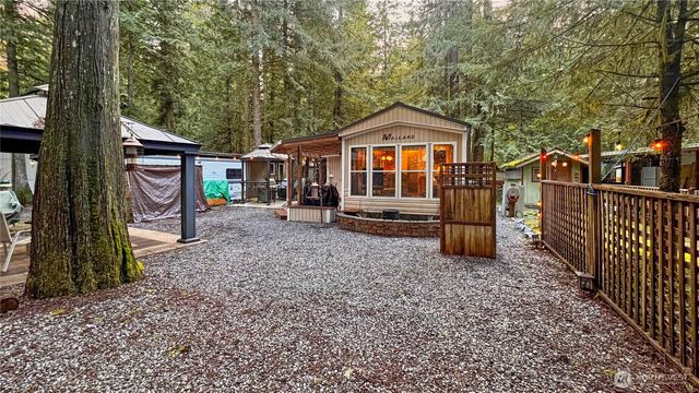 147 E Big River, Deming, WA 98244