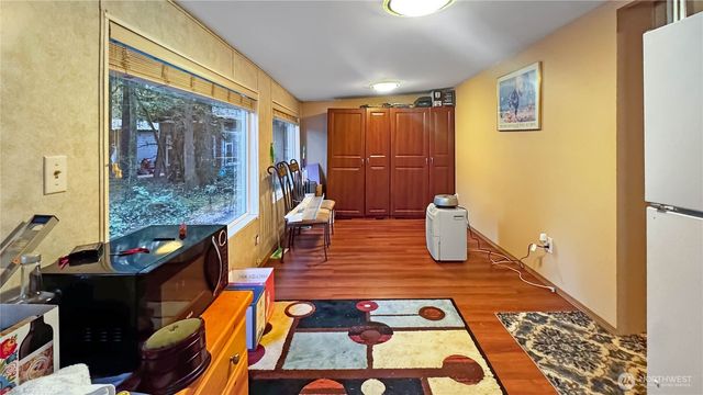 147 E Big River, Deming, WA 98244