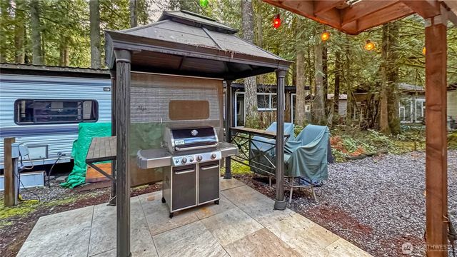 147 E Big River, Deming, WA 98244