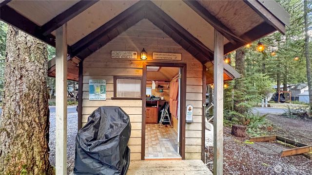 147 E Big River, Deming, WA 98244