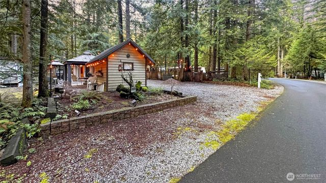 147 E Big River, Deming, WA 98244