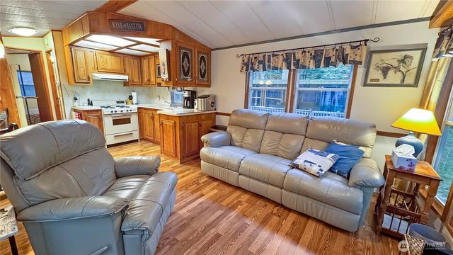 147 E Big River, Deming, WA 98244