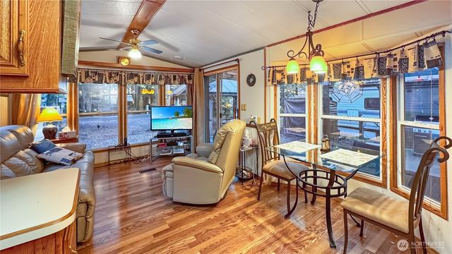 147 E Big River, Deming, WA 98244