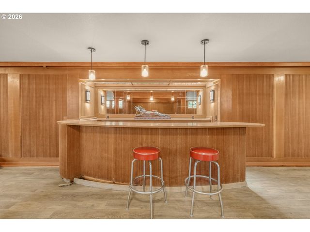 710 N MOLALLA Ave, Molalla, OR 97038