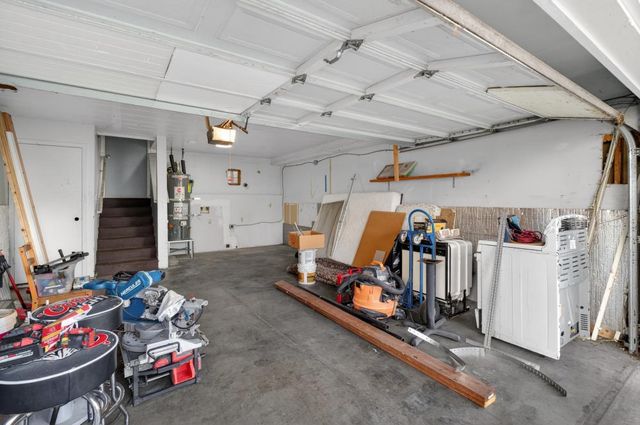 7402 Kallie Kay Ln, Sacramento, CA 95823
