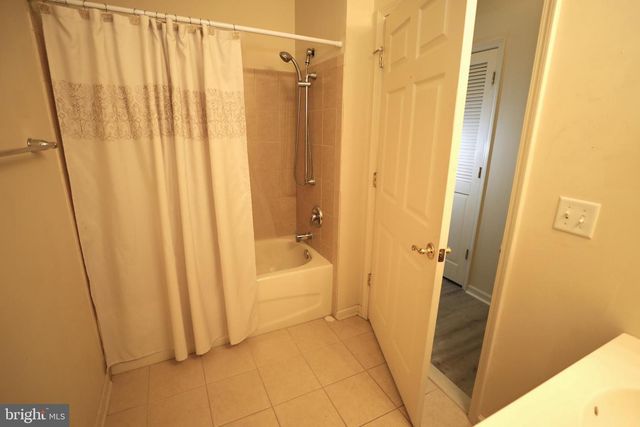 611 MASTERSON CT, Ewing, NJ 08618