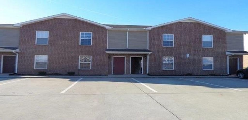 812 Oak Arbor Ct, Clarksville, TN 37040