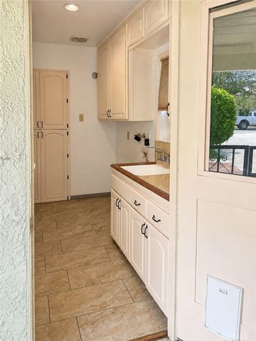 63 S Loma, Upland, CA 91786