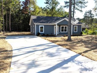 1613 N Sutherland Avenue, Monroe, NC 28110