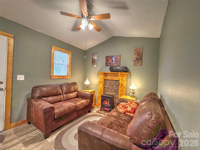 3807 Hwy 28 Highway, Robbinsville, NC 28771