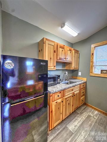 3807 Hwy 28 Highway, Robbinsville, NC 28771