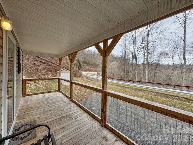 3807 Hwy 28 Highway, Robbinsville, NC 28771