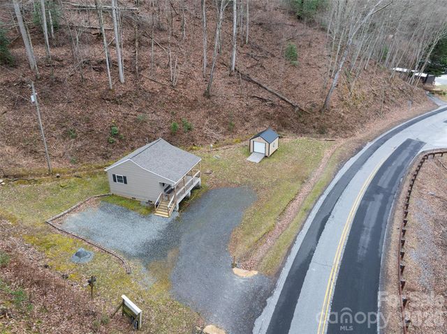3807 Hwy 28 Highway, Robbinsville, NC 28771