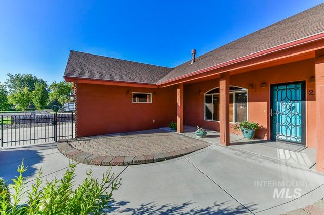 2214 Washington, Caldwell, ID 83605