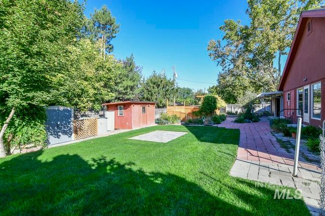 2214 Washington, Caldwell, ID 83605